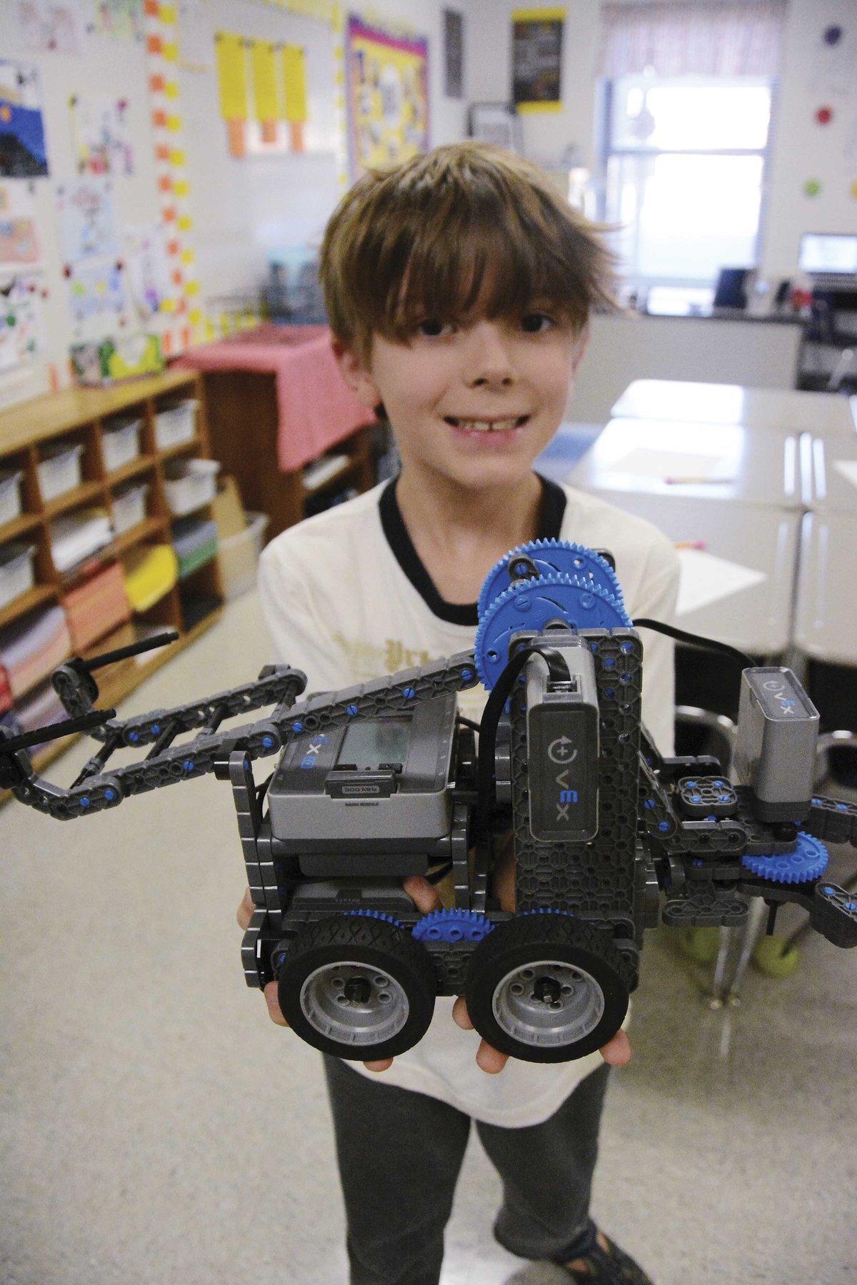 OMES teacher using robots in the classroom - 280Living.com
