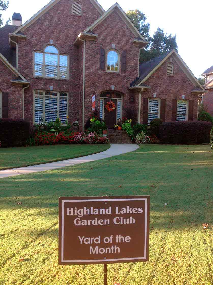 October Yard of the Month