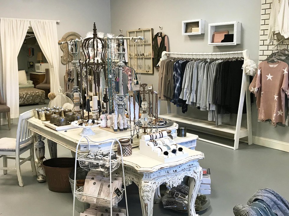 2 friends open Lee Branch boutique 280Living