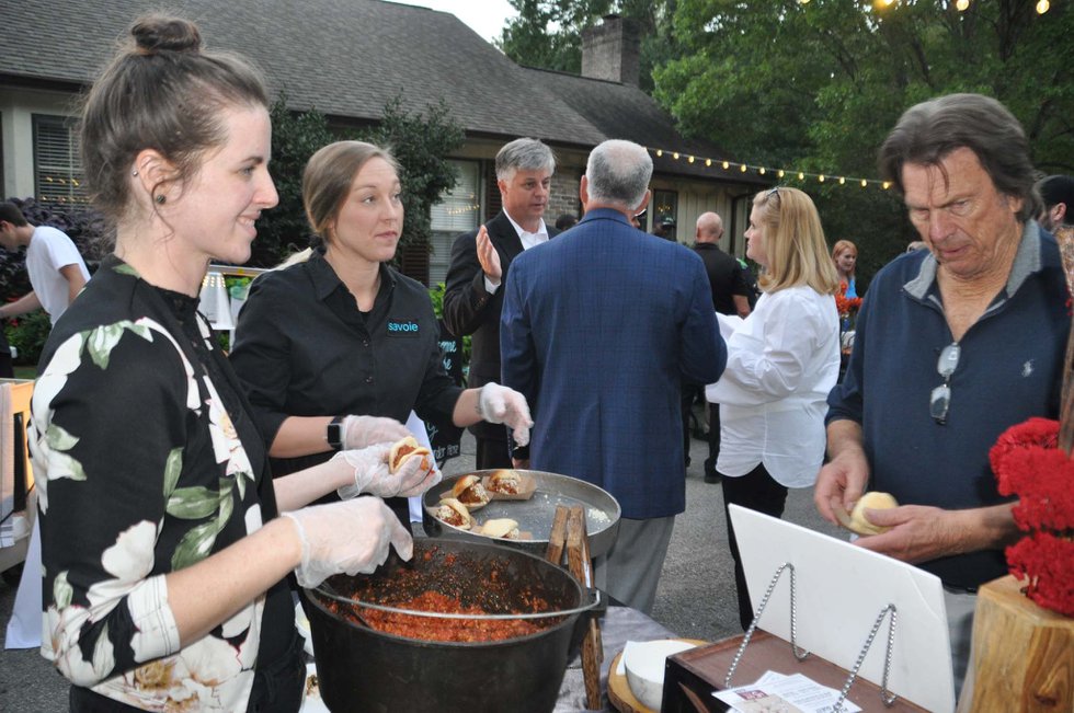 2018 Taste of Hoover enjoys a taste of fall at Aldridge Gardens