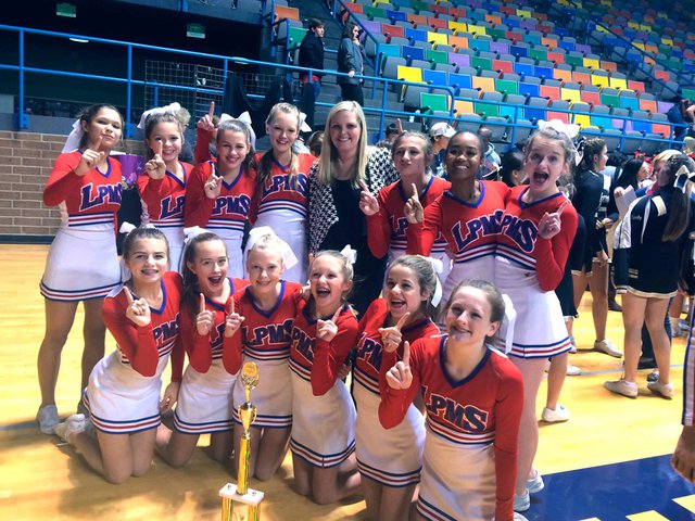 WI wins middle school cheerleading title; BMS second