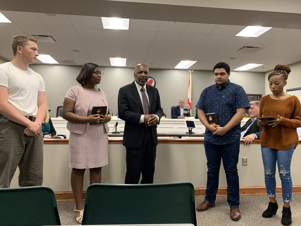 CTEC students present awards to sheriff's personnel