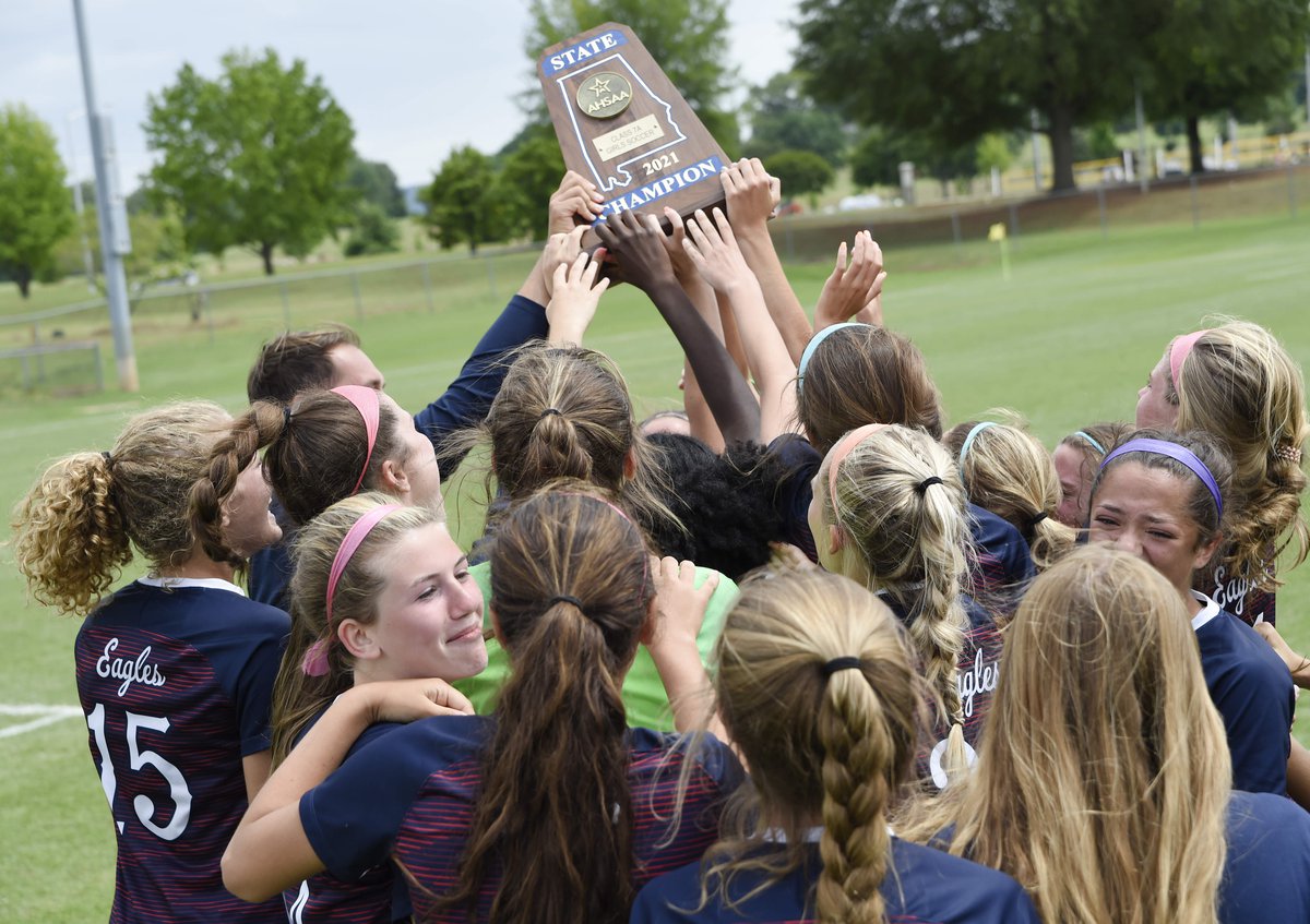 Lady Eagles dominate, win state title - 280Living.com