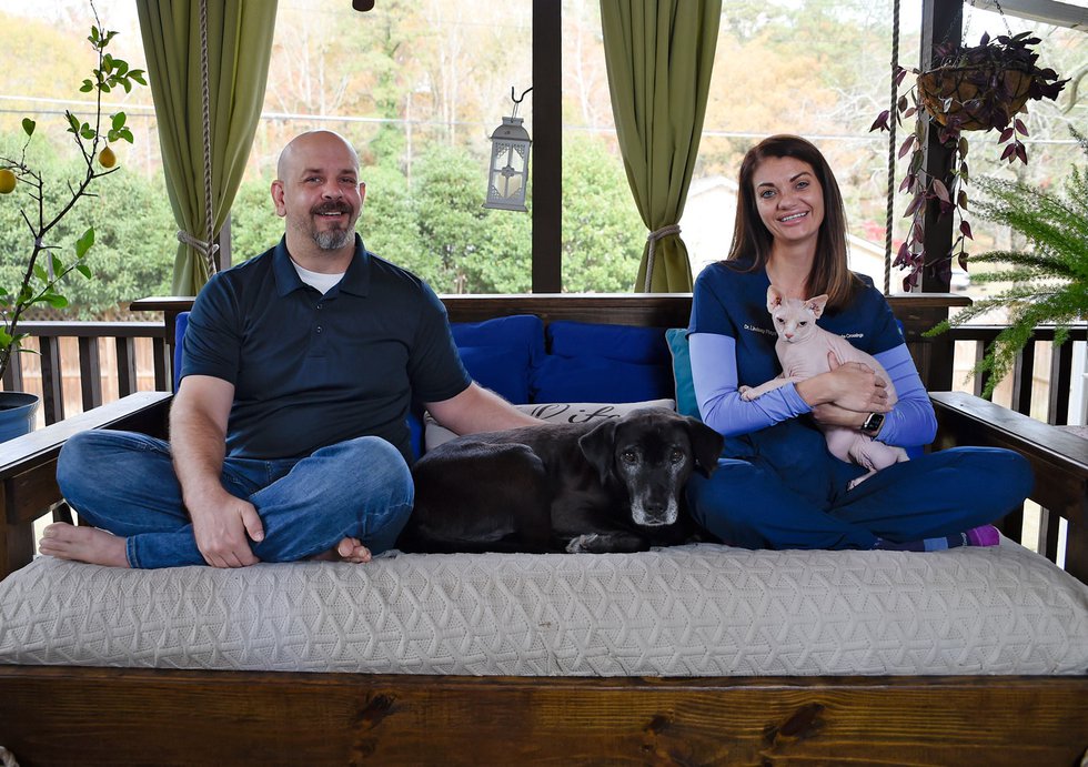 Compassionate Crossings: New business offers in-home euthanasia service for pets